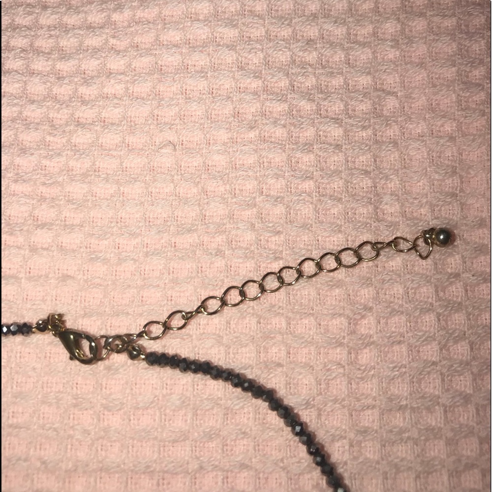 Choker - Picture 4 of 6